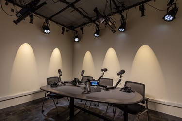 Podcast Studio IMG 2
